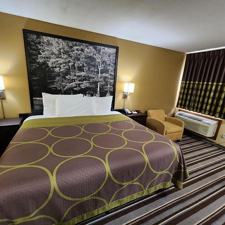 Super 8 By Wyndham Pine Bluff Hotel Eksteriør billede