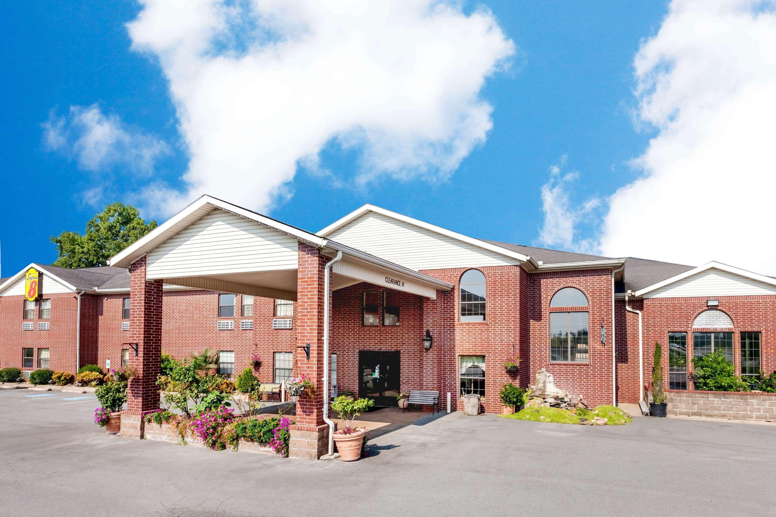 Super 8 By Wyndham Pine Bluff Hotel Eksteriør billede