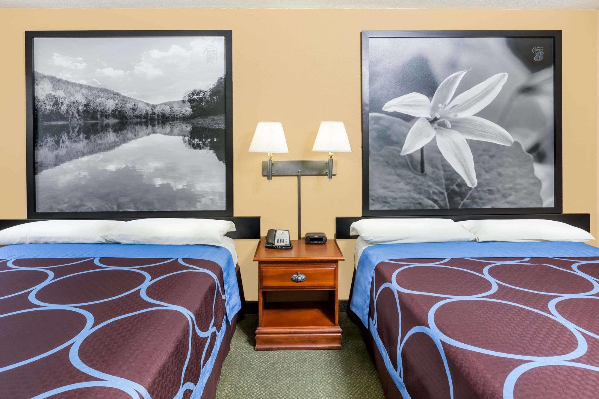 Super 8 By Wyndham Pine Bluff Hotel Eksteriør billede