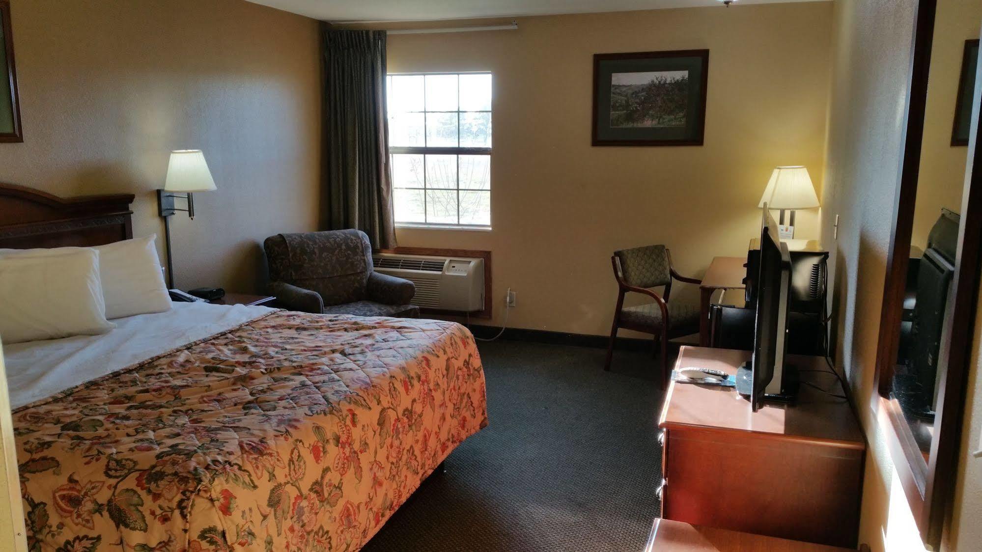 Super 8 By Wyndham Pine Bluff Hotel Eksteriør billede